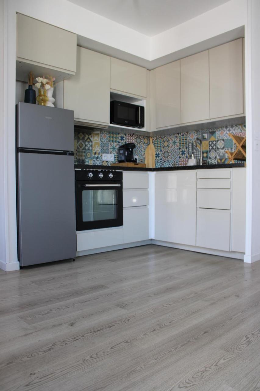 Appartement Elegant Et Lumineux Romainville Luaran gambar