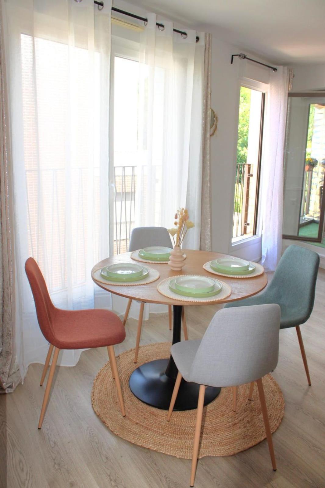 Appartement Elegant Et Lumineux Romainville Luaran gambar