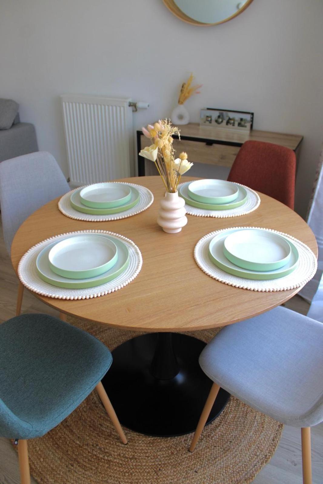 Appartement Elegant Et Lumineux Romainville Luaran gambar
