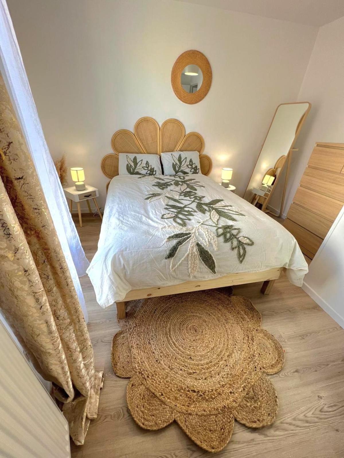 Appartement Elegant Et Lumineux Romainville Luaran gambar