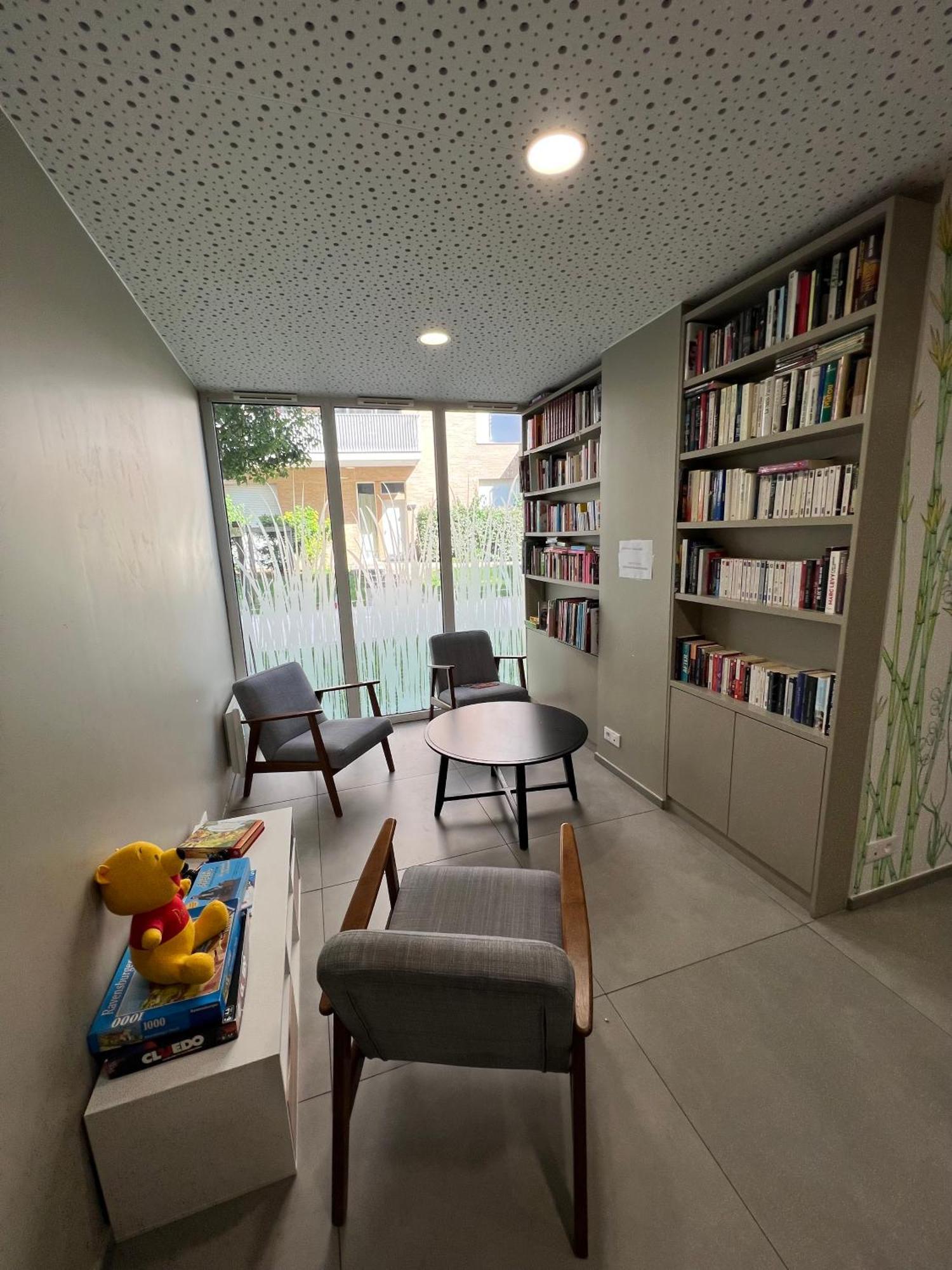 Appartement Elegant Et Lumineux Romainville Luaran gambar